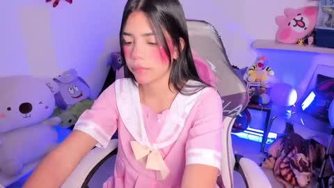  - independent model online show from October 10, 1:15 am