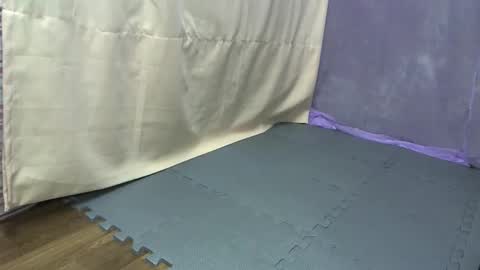 cutetinyasian143_ online show from October 13, 3:28 am