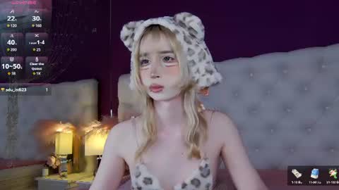 Snapshot of cutetomie chatting on July 22, 9:17 pm Tomie online show from July 22, 9:17 pm