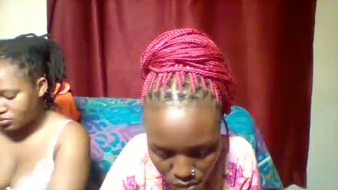 Snapshot of cutey_lunar chatting on January 31, 7:18 pm cutey_lunar online show from January 31, 7:18 pm