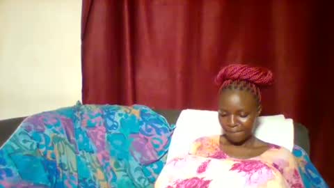 Snapshot of cutey_lunar chatting on February 1, 2:58 am cutey_lunar online show from February 1, 2:58 am