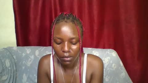 Snapshot of cutey_lunar chatting on February 20, 5:12 am cutey_lunar online show from February 20, 5:12 am