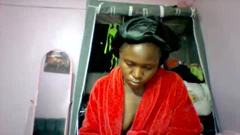 Snapshot of cutezola chatting on October 30, 2:57 am cutezola online show from October 30, 2:57 am
