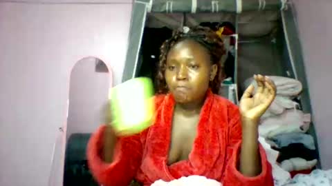 Snapshot of cutezola chatting on November 14, 5:06 am cutezola online show from November 14, 5:06 am