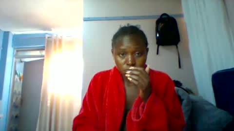 Snapshot of cutezola chatting on December 5, 4:54 am cutezola online show from December 5, 4:54 am