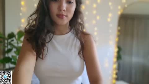Snapshot of cutie18_angel chatting on June 16, 8:00 pm angela online show from June 16, 8:00 pm