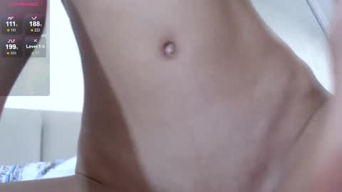 Snapshot of cutie_and_sexy chatting on January 6, 12:27 am Alisa online show from January 6, 12:27 am