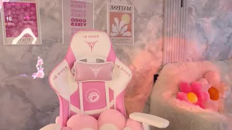 HelloMy name Eva online show from February 3, 6:22 am