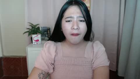 cutie_asianwoman online show from January 11, 6:45 am