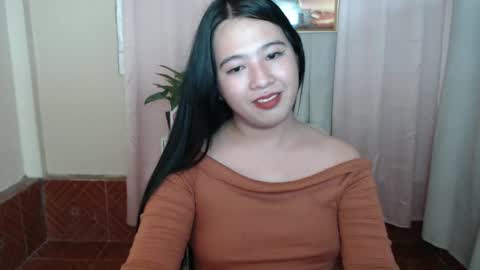 cutie_asianwoman online show from January 24, 9:15 pm
