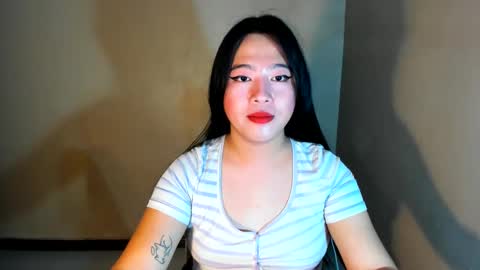 cutie_asianwoman online show from February 14, 10:14 pm