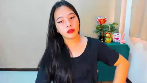 cutie_asianwoman online show from September 23, 5:43 am