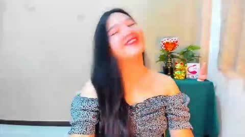 cutie_asianwoman online show from September 28, 7:47 am