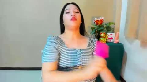 cutie_asianwoman online show from October 8, 8:01 am