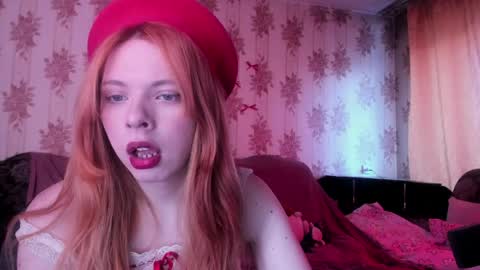 Snapshot of cutie_bambi_ chatting on April 5, 11:07 am Bambi online show from April 5, 11:07 am