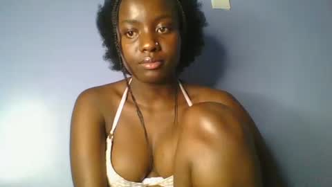 cutie_choco online show from April 2, 7:33 pm