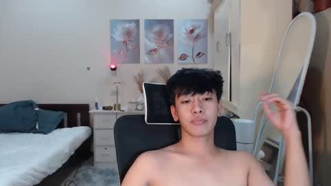 Neil Taylor online show from November 12, 6:52 pm