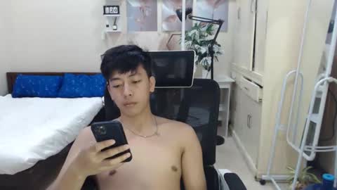 Neil Taylor online show from December 1, 2:16 am