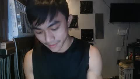 cutie_hunk69 online show from June 6, 3:00 am