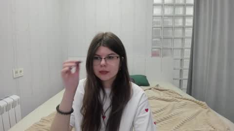 cutie_lory online show from February 19, 1:29 am