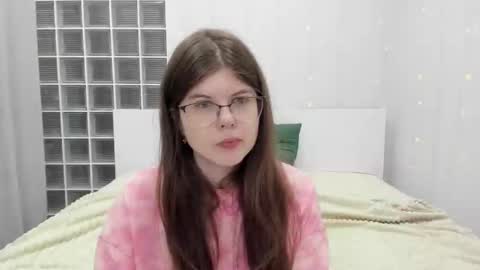 cutie_lory online show from March 2, 1:36 am