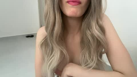 Call me cutie online show from April 22, 1:56 pm