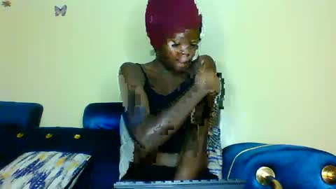 Snapshot of cutie_plush chatting on March 25, 7:58 am cutieplush online show from March 25, 7:58 am