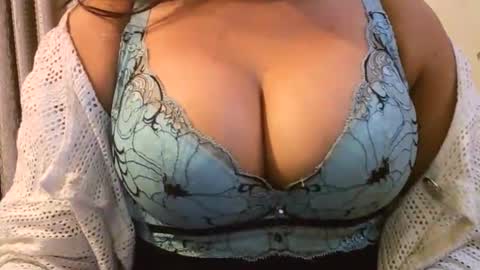 Ruhii online show from March 22, 8:23 pm