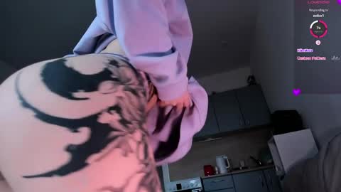 Kira online show from April 16, 6:36 am