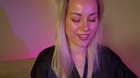 Snapshot of cutie_xoxo_ chatting on May 31, 6:09 pm cutie_xoxo_ online show from May 31, 6:09 pm
