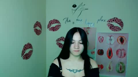 Emma online show from March 29, 12:16 pm