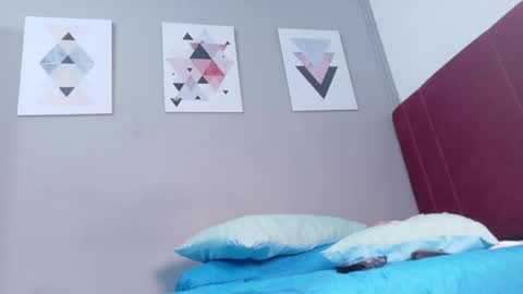 Kiara  online show from March 6, 8:27 pm