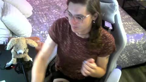 Snapshot of cutiepiescarlett chatting on May 5, 2:41 am cutiepiescarlett online show from May 5, 2:41 am