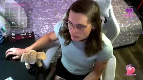 Snapshot of cutiepiescarlett chatting on May 12, 3:25 am cutiepiescarlett online show from May 12, 3:25 am