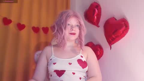 CutieSue online show from February 14, 11:45 pm