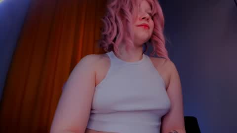 Snapshot of cutiesue chatting on May 11, 11:05 am CutieSue online show from May 11, 11:05 am