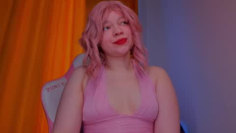 Snapshot of cutiesue chatting on May 20, 12:11 pm CutieSue online show from May 20, 12:11 pm