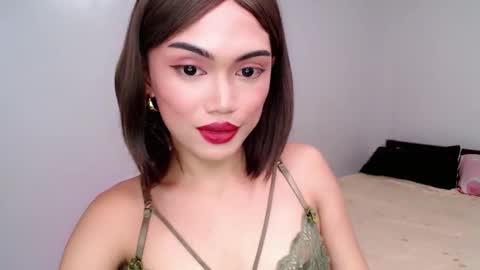 Snapshot of cutiezay999 chatting on October 21, 6:19 pm ZAYNA  DONT FORGET TO FOLLOW MY ROOM online show from October 21, 6:19 pm