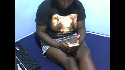 cuttie_baby online show from March 29, 8:14 am