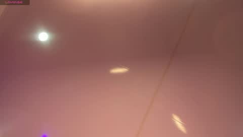 Laura online show from April 21, 11:05 am