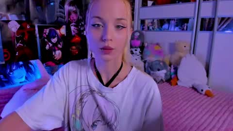 Snapshot of cuttie_ponyy chatting on July 9, 8:13 pm Nora online show from July 9, 8:13 pm