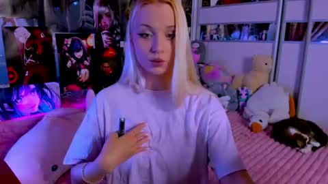 Snapshot of cuttie_ponyy chatting on July 15, 8:14 pm Nora online show from July 15, 8:14 pm