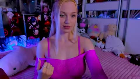Snapshot of cuttie_ponyy chatting on July 20, 8:11 pm Nora online show from July 20, 8:11 pm