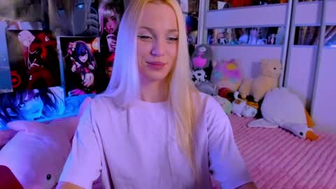 Snapshot of cuttie_ponyy chatting on July 28, 8:23 pm Nora online show from July 28, 8:23 pm