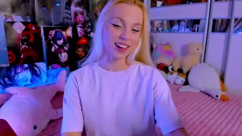 Snapshot of cuttie_ponyy chatting on July 28, 8:52 pm Nora online show from July 28, 8:52 pm