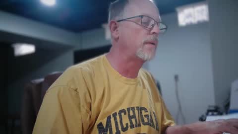 Snapshot of cuuminpussy chatting on February 23, 10:07 pm cuuminpussy online show from February 23, 10:07 pm