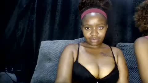 Snapshot of cuvy_babe chatting on July 14, 1:17 pm cuvy_babe online show from July 14, 1:17 pm