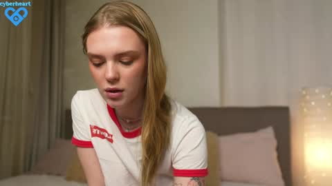 EMILY online show from February 7, 5:18 pm