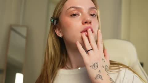 EMILY online show from February 27, 4:53 pm