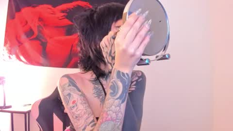 cel I am independent Help me reach 200 thumbs up uwu online show from March 20, 3:11 am